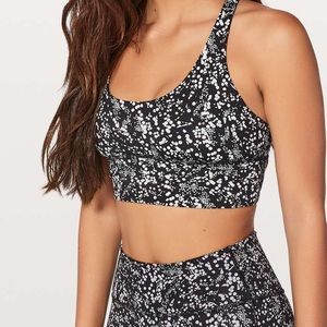 Lululemon Free To Be Moved Bra